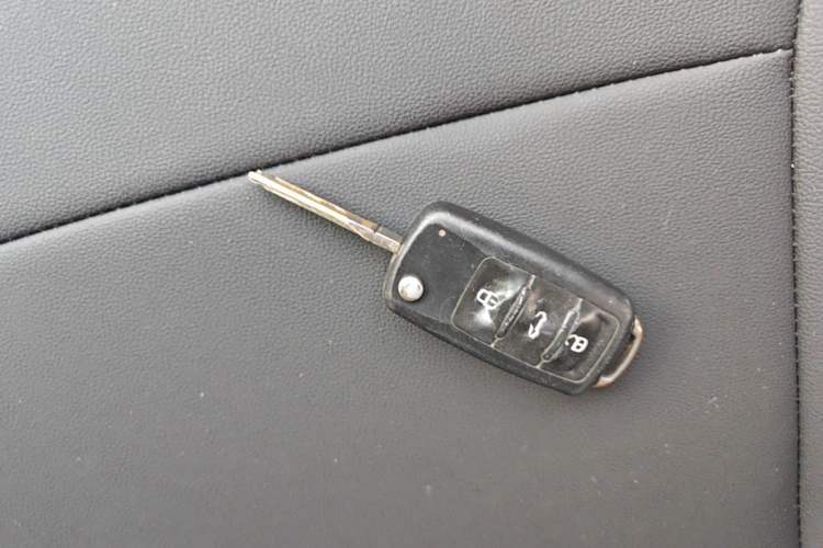 Used Volkswagen Lavida 2013 Revised Classic 1.6L Automatic Fashion Edition Vehicle Key