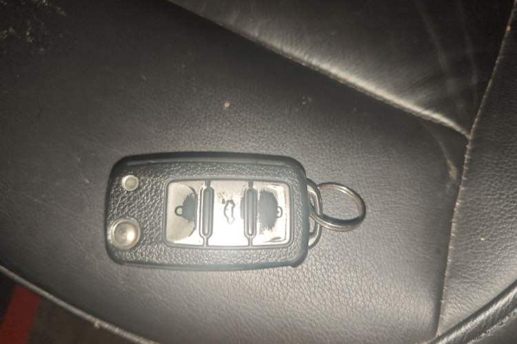 Used Volkswagen Lavida 2013 1.6L Automatic Comfort Edition Vehicle Key