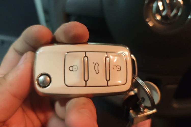 Used Volkswagen Lavida 2013 Restyled Classic 1.6L Automatic Comfort Edition Vehicle Key
