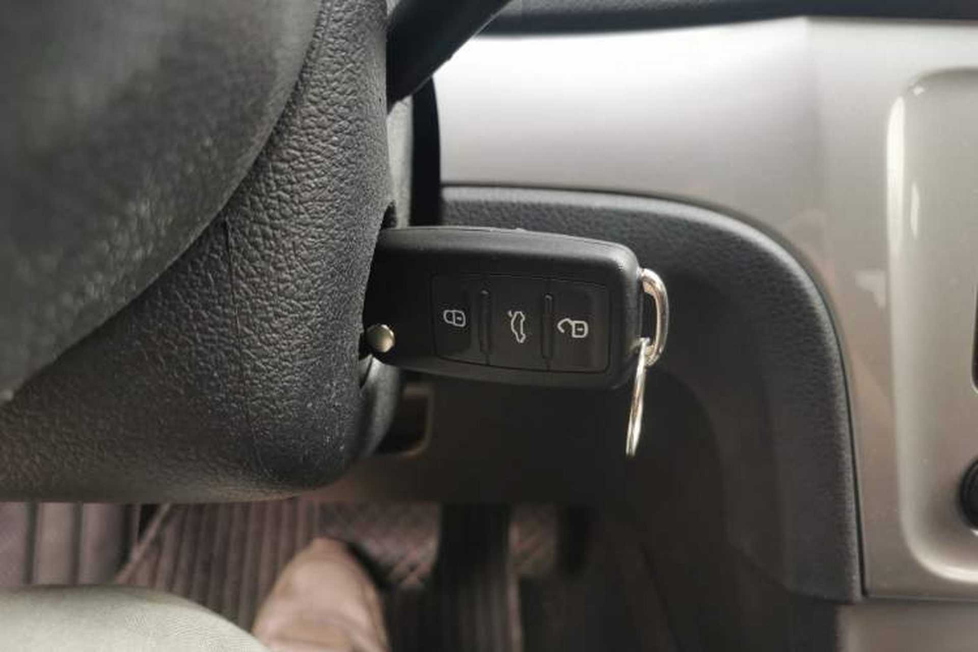 Used Volkswagen Lavida 2013 Revised Classic 1.6L Automatic Fashion Edition Vehicle Key