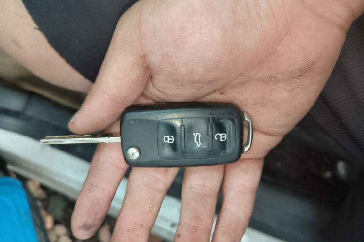 Used Volkswagen Lavida 2013 1.6L Automatic Fashion Edition Vehicle Key