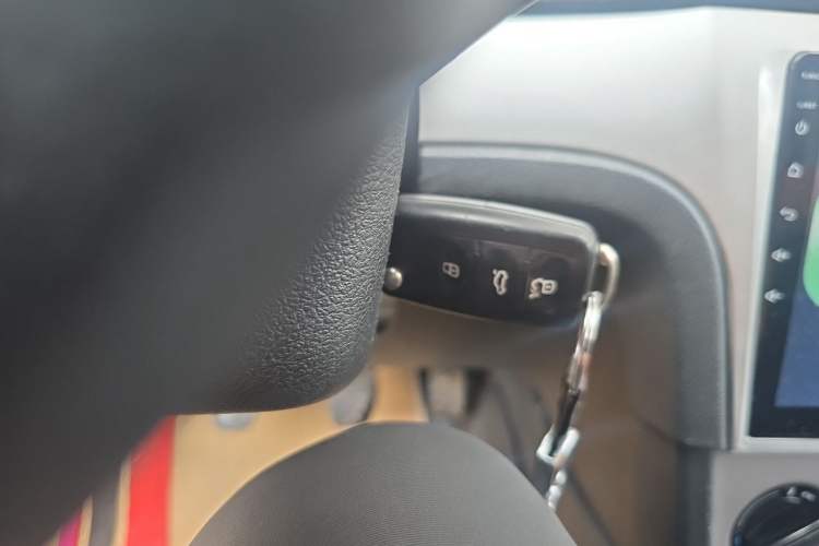 Used Volkswagen Lavida 2013 Revised Classic 1.6L Manual Fashion Edition Vehicle Key