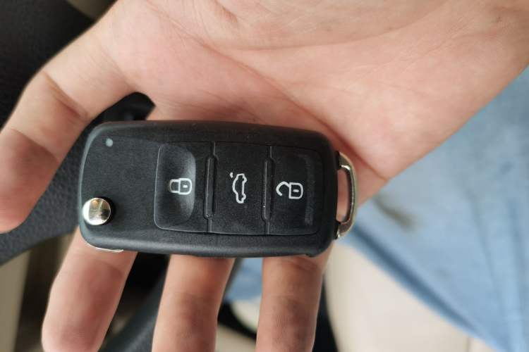 Used Volkswagen Lavida 2013 Restyled Classic 1.6L Automatic Comfort Edition Vehicle Key