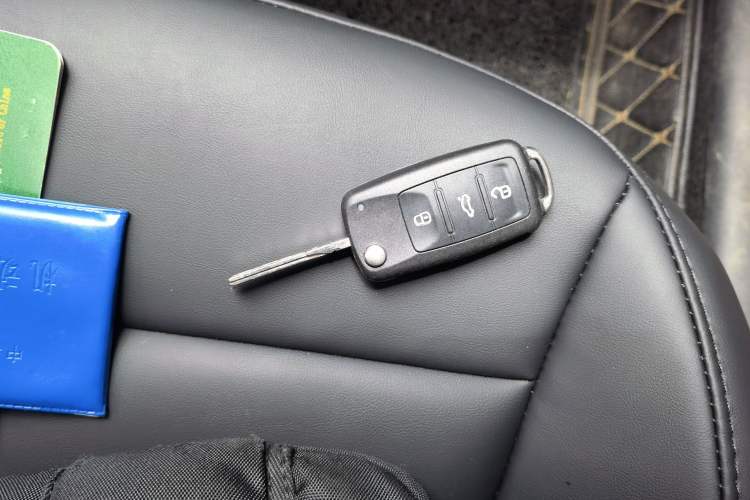 Used Volkswagen Lavida 2013 Revised Classic 1.6L Manual Fashion Edition Vehicle Key