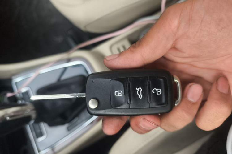 Used Volkswagen Lavida 2013 Restyled Classic 1.6L Automatic Comfort Edition Vehicle Key