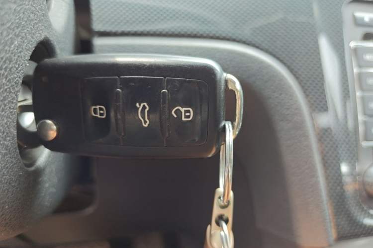Used Volkswagen Lavida 2013 Restyled Classic 1.6L Automatic Comfort Edition Vehicle Key