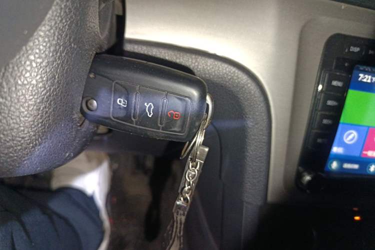 Used Volkswagen Lavida 2013 Revised Classic 1.6L Manual Fashion Edition Vehicle Key