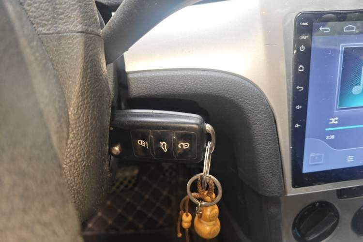 Used Volkswagen Lavida 2013 Revised Classic 1.6L Automatic Fashion Edition Vehicle Key