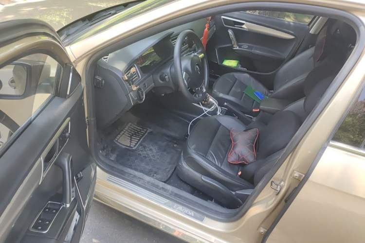 Used Volkswagen Lavida 2013 Restyled Classic 1.6L Automatic Comfort Edition Driver Seat