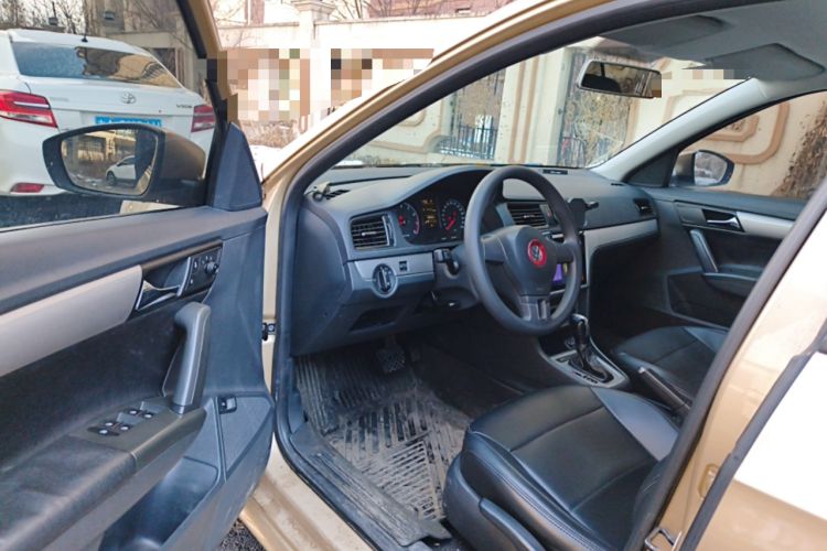 Used Volkswagen Lavida 2013 Revised Classic 1.6L Automatic Fashion Edition Driver Seat