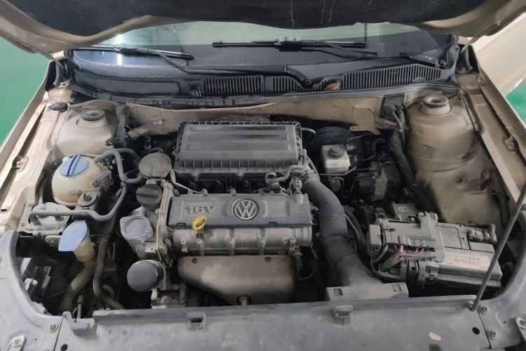 Used Volkswagen Lavida 2013 Revised Classic 1.6L Automatic Fashion Edition Engine Bay