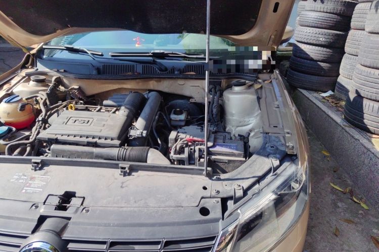 Used Volkswagen Lavida 2013 1.4TSI Manual Comfort Edition Engine Bay Left