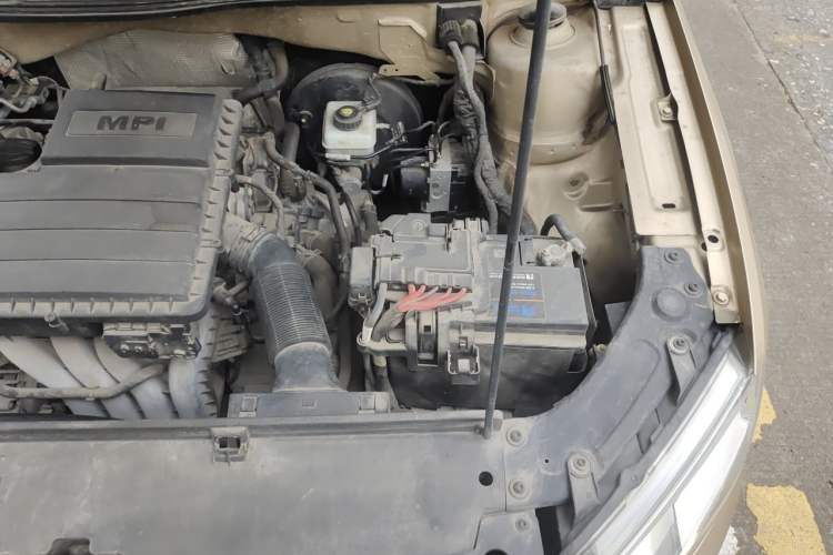 Used Volkswagen Lavida 2013 Restyled Classic 1.6L Automatic Comfort Edition Engine Bay Left