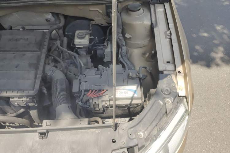 Used Volkswagen Lavida 2013 Restyled Classic 1.6L Automatic Comfort Edition Engine Bay Left