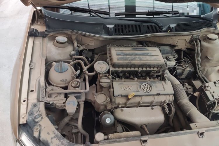 Used Volkswagen Lavida 2013 1.6L Manual Fashion Edition Engine Bay Right