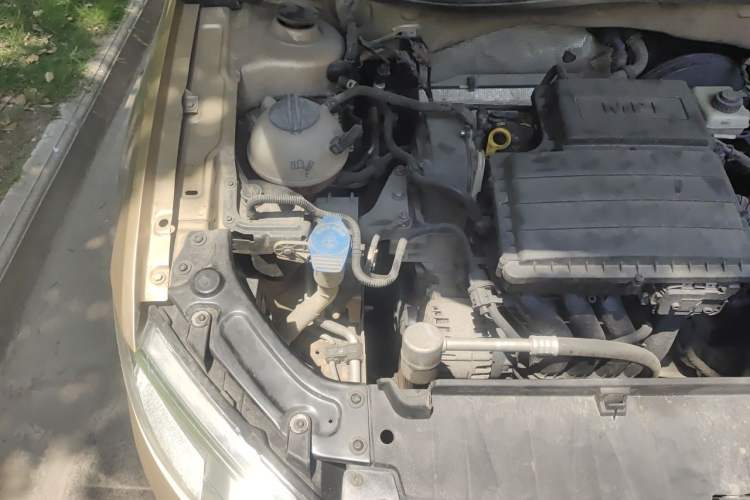 Used Volkswagen Lavida 2013 Restyled Classic 1.6L Automatic Comfort Edition Engine Bay Right