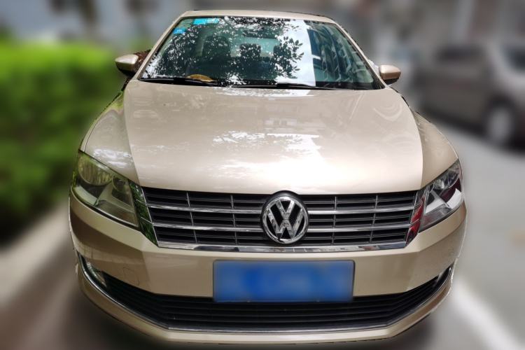 Used Volkswagen Lavida 2013 Restyled Classic 1.6L Manual Comfort Edition Front