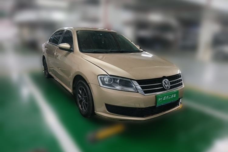 Used Volkswagen Lavida 2013 Revised Classic 1.6L Automatic Fashion Edition Front Right 45 Deg