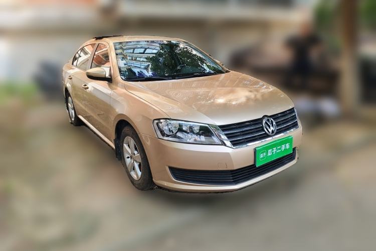 Used Volkswagen Lavida 2013 Revised Classic 1.6L Automatic Fashion Edition Front Right 45 Deg