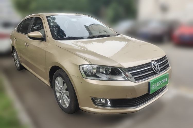 Used Volkswagen Lavida 2013 Restyled Classic 1.6L Automatic Comfort Edition Front Right 45 Deg