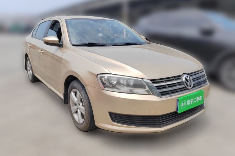 Used Volkswagen Lavida 2013 Revised Classic 1.6L Manual Fashion Edition Front Right 45 Deg