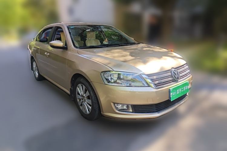 Used Volkswagen Lavida 2013 Revised Version 1.4 TSI Manual Comfort Edition Front Right 45 Deg