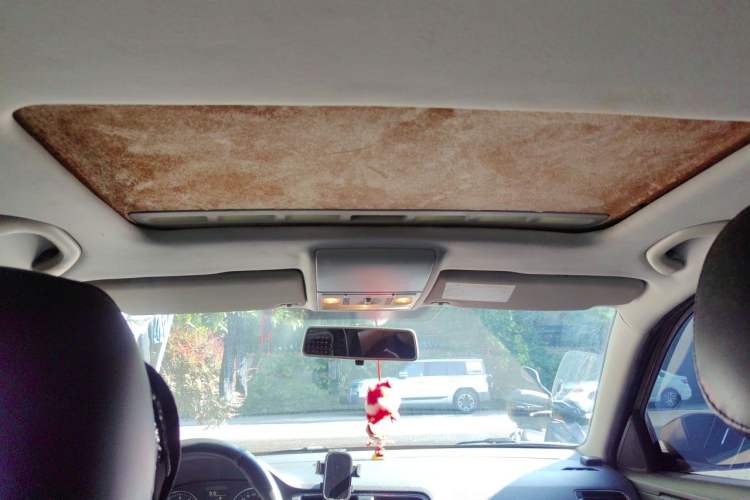 Used Volkswagen Lavida 2013 1.4TSI Manual Comfort Edition Headliner
