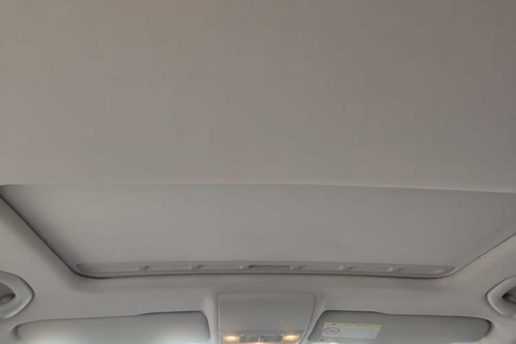 Used Volkswagen Lavida 2013 Restyled Classic 1.6L Automatic Comfort Edition Headliner