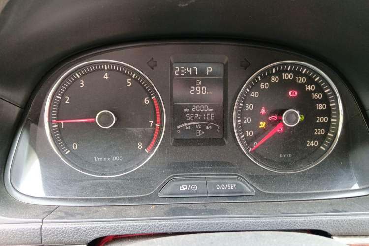 Used Volkswagen Lavida 2013 1.4TSI DSG Luxury Edition Instrument Cluster