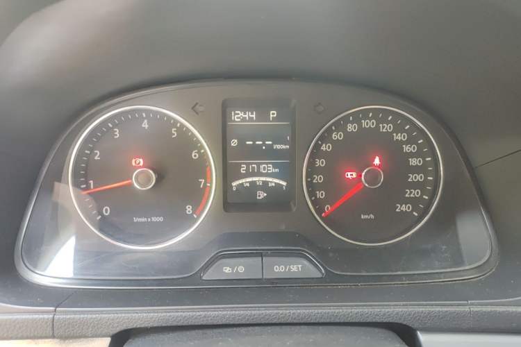 Used Volkswagen Lavida 2013 Restyled Classic 1.6L Automatic Comfort Edition Instrument Cluster