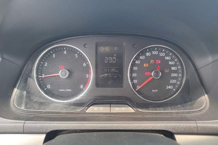 Used Volkswagen Lavida 2013 1.4TSI DSG Comfort Edition Instrument Cluster