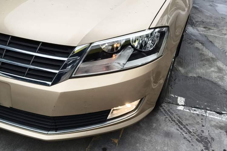 Used Volkswagen Lavida 2013 Restyled Classic 1.6L Automatic Comfort Edition Left Front Headlight