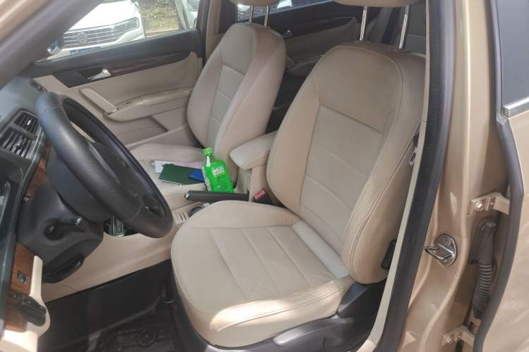 Used Volkswagen Lavida 2013 1.6L Automatic Comfort Edition Left Front Seat