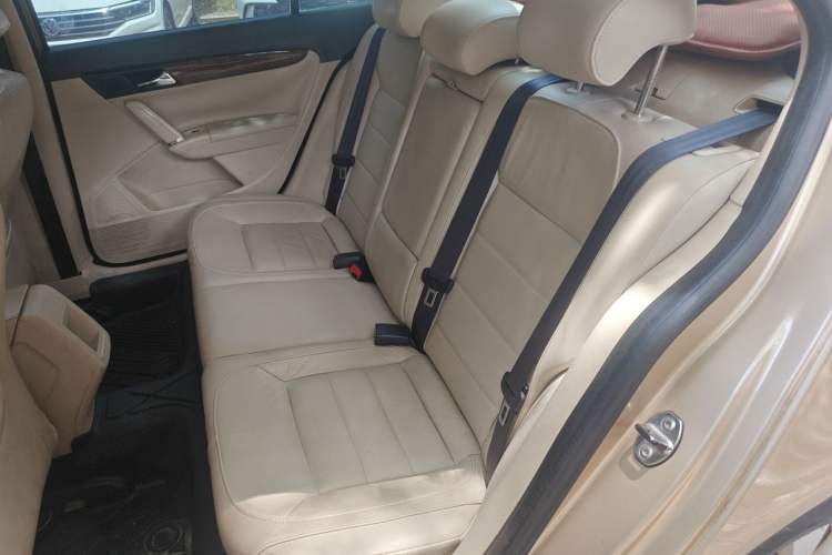 Used Volkswagen Lavida 2013 1.6L Automatic Comfort Edition Left Rear Seat
