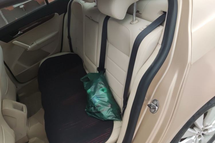 Used Volkswagen Lavida 2013 1.6L Manual Fashion Edition Left Rear Seat