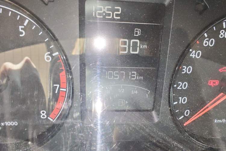 Used Volkswagen Lavida 2013 Revised Classic 1.6L Manual Fashion Edition Odometer Close Up