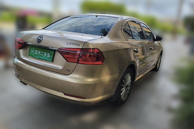 Used Volkswagen Lavida 2013 1.4 TSI DSG Luxury Navigation Edition Rear Right 45 Deg