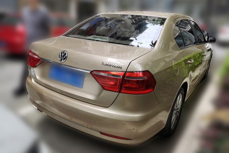 Used Volkswagen Lavida 2013 Restyled Classic 1.6L Manual Comfort Edition Rear Right 45 Deg