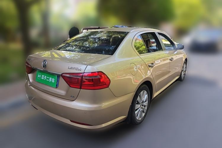 Used Volkswagen Lavida 2013 Revised Version 1.4 TSI Manual Comfort Edition Rear Right 45 Deg