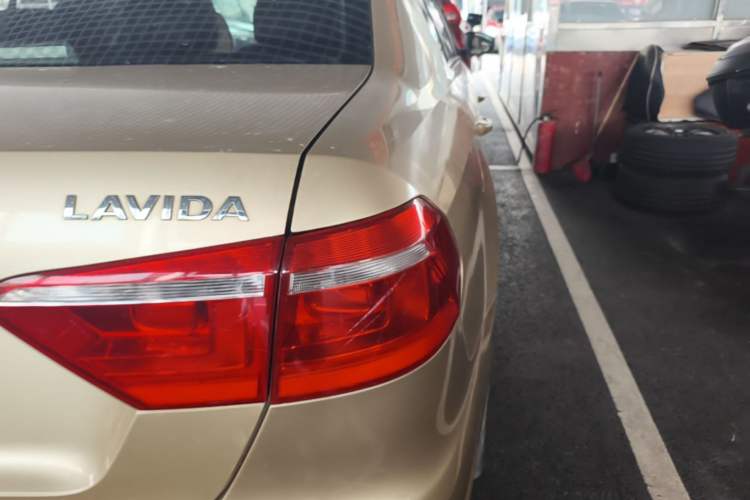 Used Volkswagen Lavida 2013 Restyled Classic 1.6L Automatic Comfort Edition Right Rear Taillight