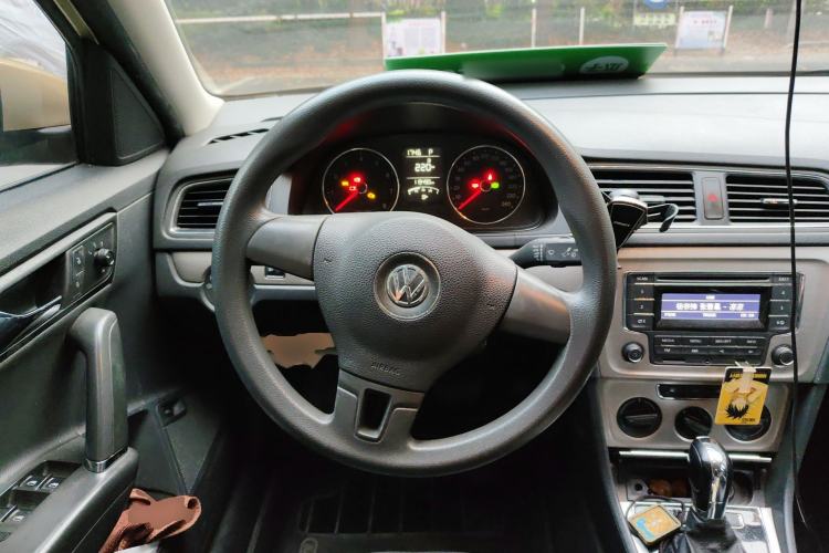 Used Volkswagen Lavida 2013 Restyled Classic 1.6L Automatic Comfort Edition Steering Wheel