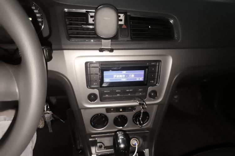 Used Volkswagen Lavida 2014 1.4TSI DSG 30th Anniversary Edition Audio And AC Panel