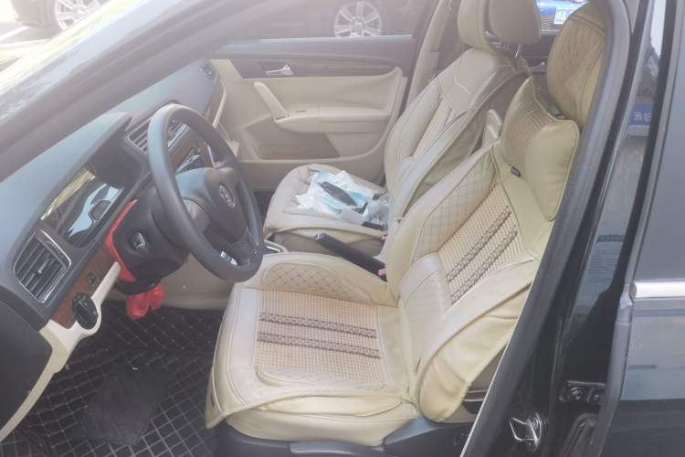 Used Volkswagen Lavida 2014 1.4TSI DSG Sport Edition Driver Seat