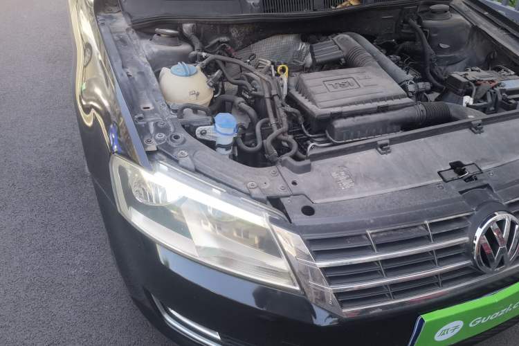 Used Volkswagen Lavida 2014 1.4TSI DSG Sport Edition Engine Bay Right