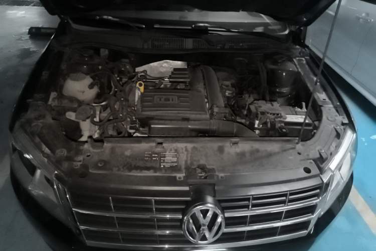 Used Volkswagen Lavida 2014 1.4TSI DSG 30th Anniversary Edition Engine Bay