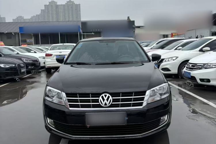 Used Volkswagen Lavida 2014 1.6L Automatic Sport Edition Exterior 10