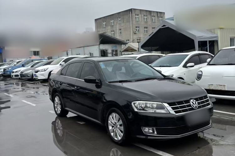 Used Volkswagen Lavida 2014 1.6L Automatic Sport Edition Exterior 12