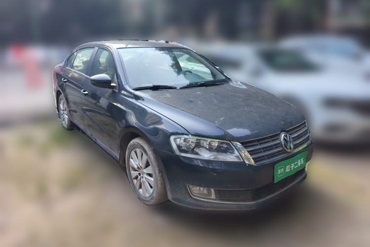 Used Volkswagen Lavida 2014 1.4TSI DSG 30th Anniversary Edition Front Right 45 Deg