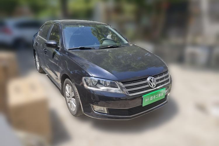 Used Volkswagen Lavida 2014 1.4TSI DSG 30th Anniversary Edition Front Right 45 Deg