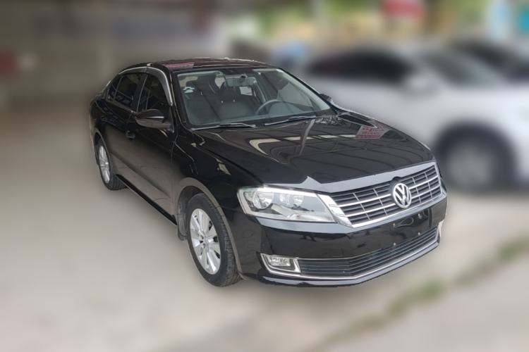 Used Volkswagen Lavida 2014 1.4 TSI DSG BlueMotion Technology Version Front Right 45 Deg
